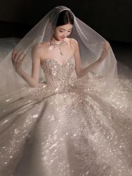 -不晚国际婚纱礼服