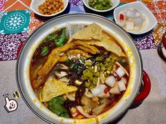 -丽丽三鲜螺蛳粉(田林路店)