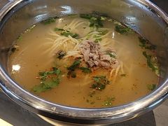 -亮亮面馆(经六路店)