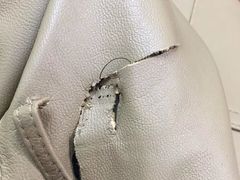 -爱革·洗衣改衣·洗鞋修鞋·洗包修包·奢侈品护理(宝地广场店)