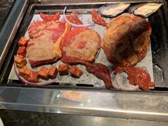 带骨猪扒-阪尚皇·原切牛排·烤肉火锅自助(北京路店)