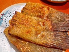 酥炸鸦片鱼尾-阿里家Miss Ali·烤肉酒馆by MIG