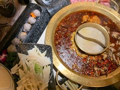 干贝咸蛋黄虾滑-哥老官重庆美蛙鱼头(西湖银泰十一哥店)