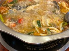 酸萝卜鱼火锅-大理.老字号渝记酸萝卜乌鱼(古城总店)