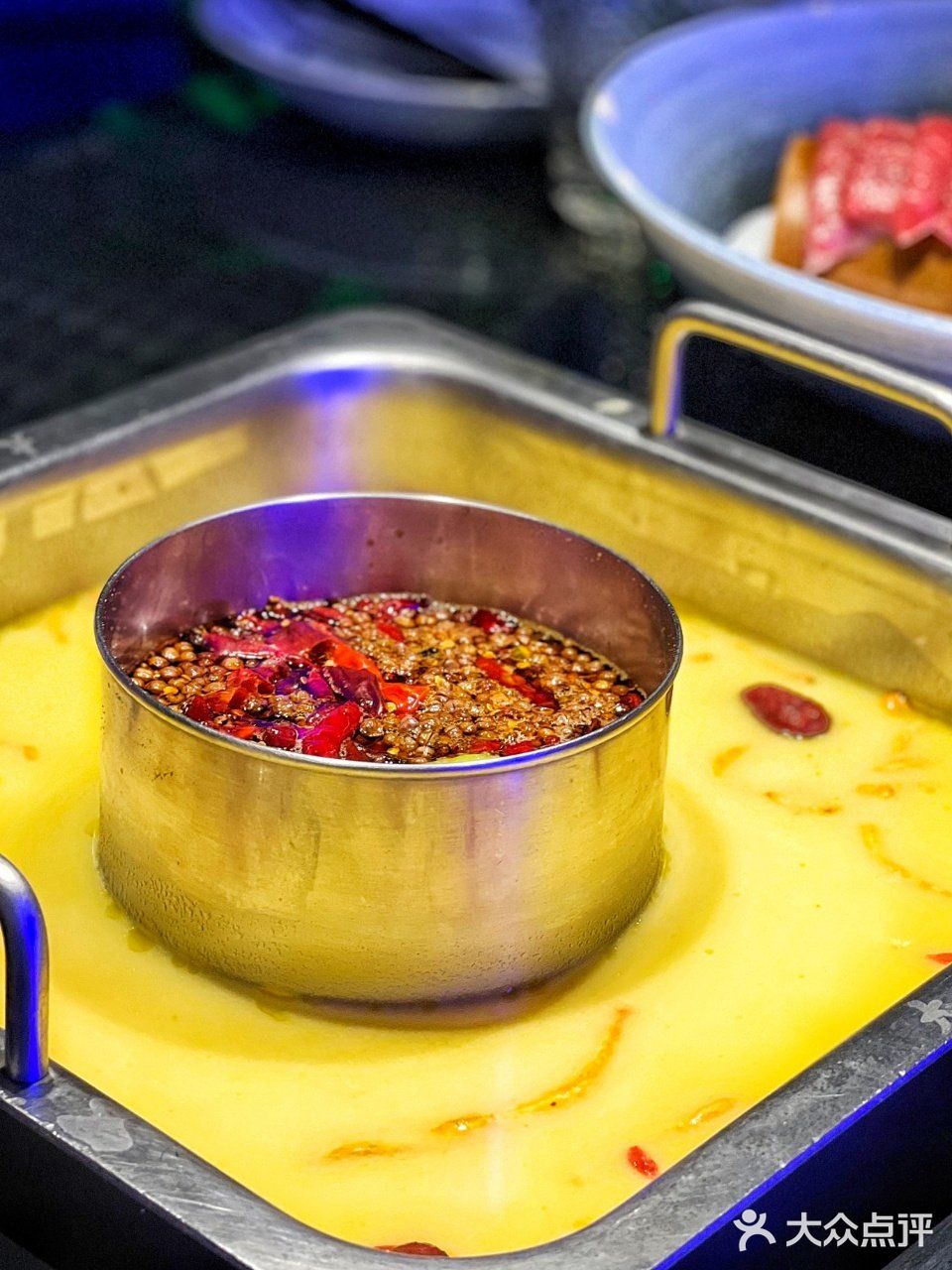 北京爆排600桌的【夜店风】正宗四川火锅🔥