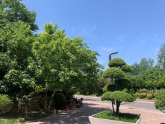 -王府井奥莱临潼小镇(临潼店)