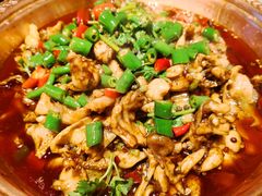 -沪小二炭火蛙锅(淮海中路美食不夜城店)