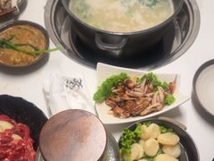 -汤宴·参须肚包鸡(南京路店)