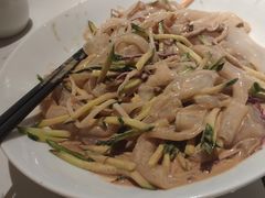 手工大拉皮-关东小磨东北菜(漕河泾印象城店)