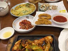 -青瓦餐厅·生鱼片·韩园烤肉(西塔店)