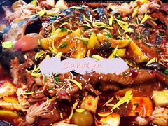 版纳树番茄酸辣烤全鱼-中8楼风尚云南菜(颐堤港店)