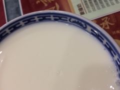 -赵记传承特色牛奶甜品(泉城广场店)