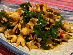 -香巴拉云南餐厅(华莱坞店)