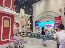 -奈尔宝家庭中心·亲子餐厅(华采天地店)