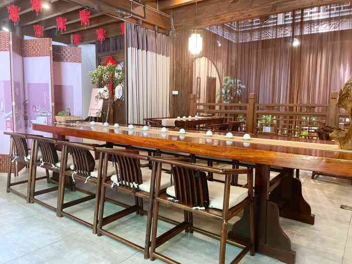 六朝松茶馆(老门东店)-"阴雨天和朋友想找一家茶馆坐坐,就找到老门.