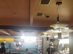 -湊湊火锅·茶憩(杭州湖滨银泰in77店)