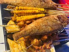 -钳小柒·小龙虾蓝龙王烧烤夜宵(长寿路店)