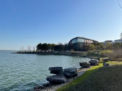 -上海滴水湖皇冠假日酒店