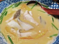 -荣家黄鱼面(前滩太古里店)