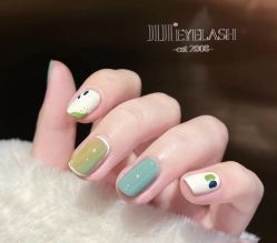 -吉吉靓甲美睫