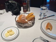 -Wolfgang’s Steakhouse 沃夫冈牛排馆(上海白玉兰广场店)