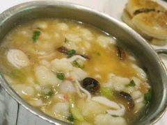 -圣河湾虾饺美食(站前店)