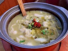 -周鱼小馆石锅酸菜鱼(活力汇店)