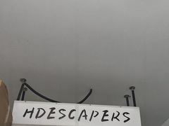 -荒岛实景沉浸密室(江汉路1店)