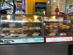面包甜点陈列柜-芬芳甜品(同福路店)