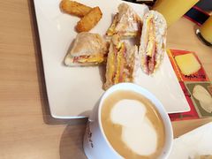 -必胜客(安盛金马店)