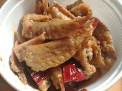 -鑫记婆婆兔·成都特产·兔头手撕兔(太古里店)