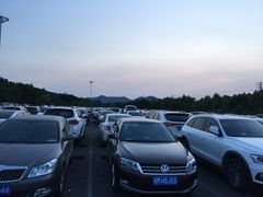-汤山欢乐水世界