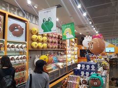 -line friends(明洞旗舰店)