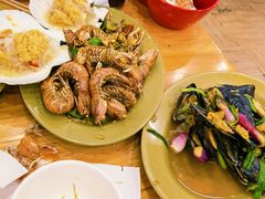 椒盐濑尿虾-贞姨美食·老字号海鲜大排档