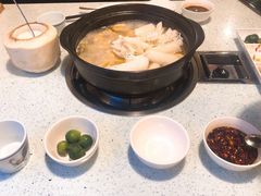 -烹然四季椰子鸡火锅(团结湖总店)