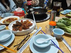 -茸梅路右拐龙虾-农家菜(松江店)