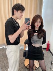 -SWANK SALON