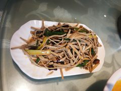 -华盛园卷子王农家菜水库鱼