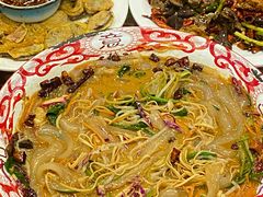-闯关东东北农家菜(崂山石老人店)