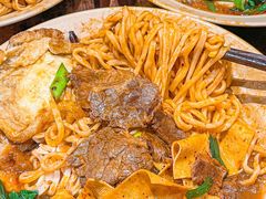 -方铲铲·成都板凳面(滨江银泰店)
