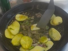 -凉都青瓦房烙锅(清镇中环国际店)