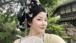 -一揽芳华汉服旗袍体验馆(拙政园店)