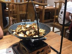 -东来菜馆•手抓海鲜家常菜•海鲜锅贴(鸽子窝店)