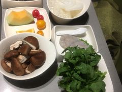 -海底捞火锅(海宁路店)