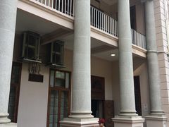 -香港大学