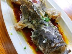 -四川小胡子海鲜(丁村万人海鲜广场店)