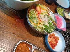 -明洞阿姨·韩式酱蟹烤肉·创意料理(三元桥店)