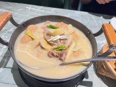 -披云云小馆·味道江湖(姚家园万象汇店)