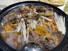 -九寨特色牦牛肉汤锅 羊肉汤锅