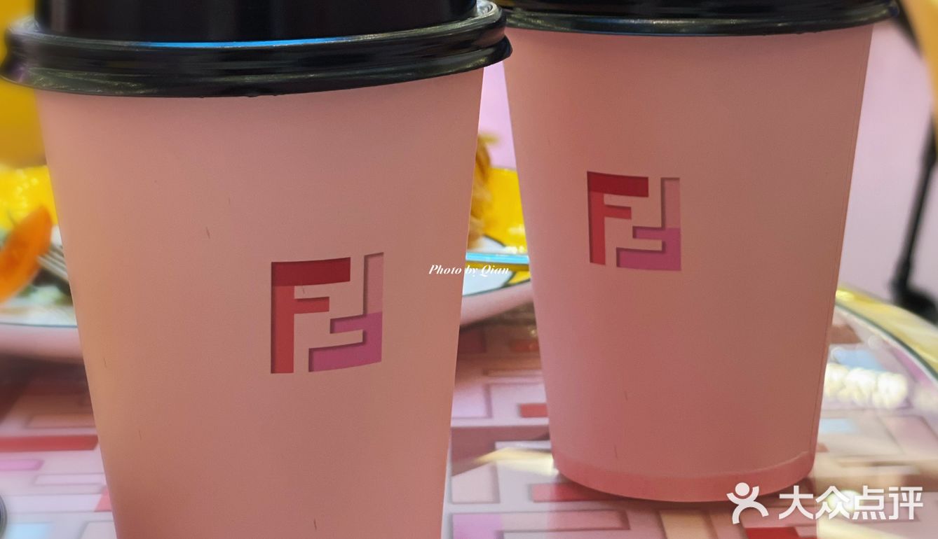 💛FENDI新春限定版限时咖啡厅☕